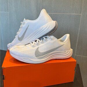 Nike Pegasus Plus